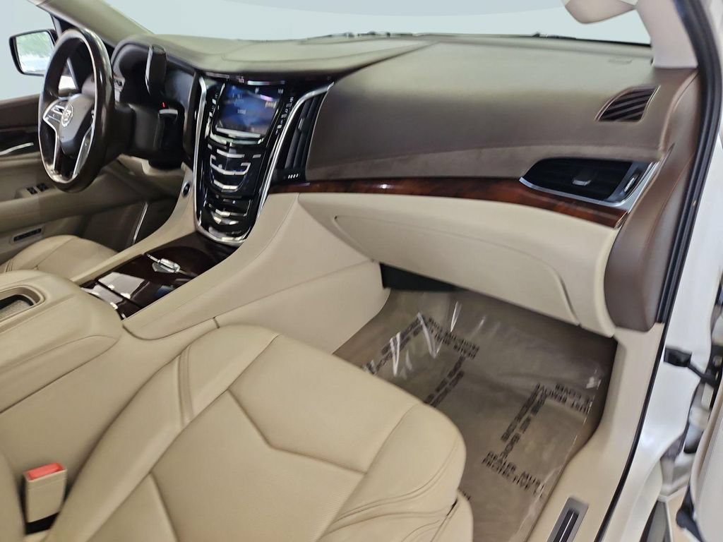 Used 2015 Cadillac Escalade ESV Premium AWD/4WD image 29