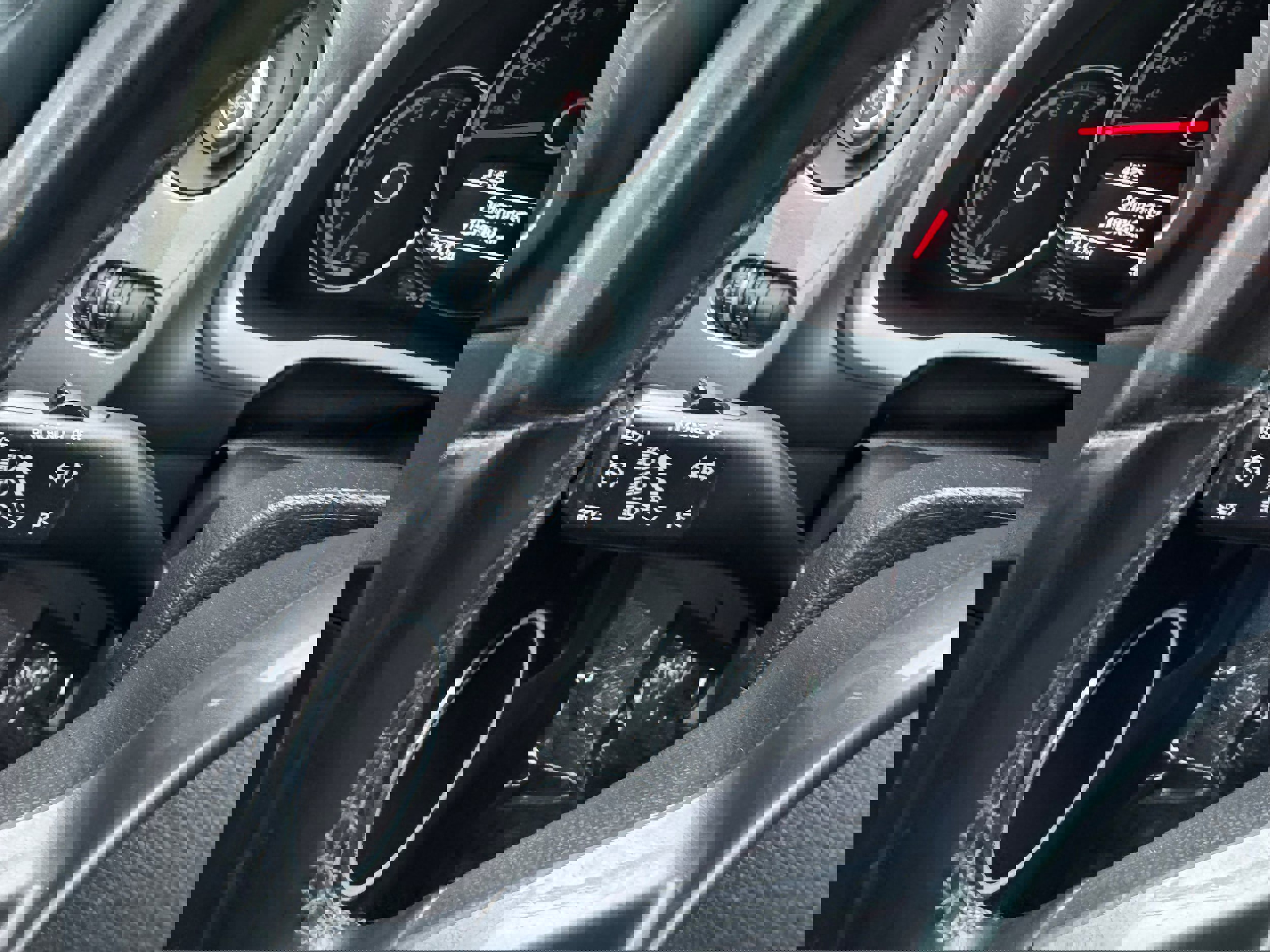 Used 2013 Volkswagen Beetle 2.5 image 14