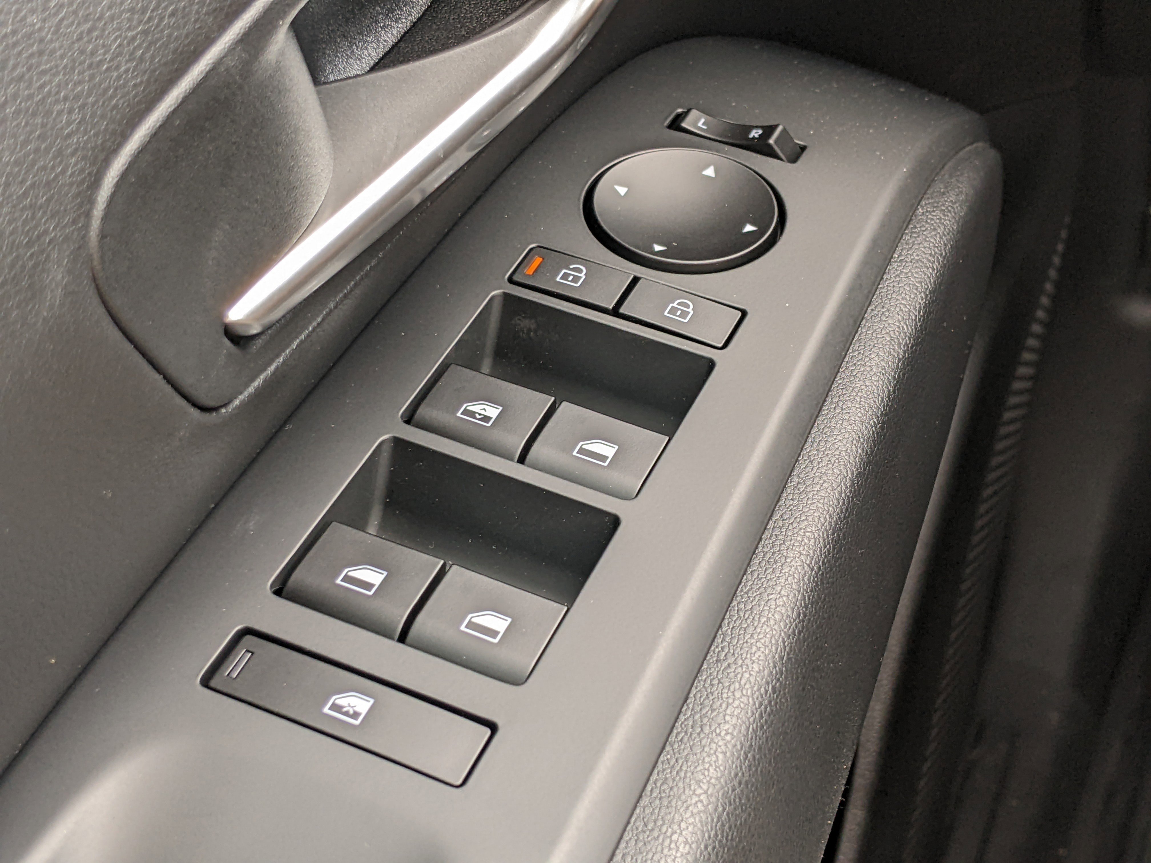 New 2025 Hyundai Santa Cruz SE image 19