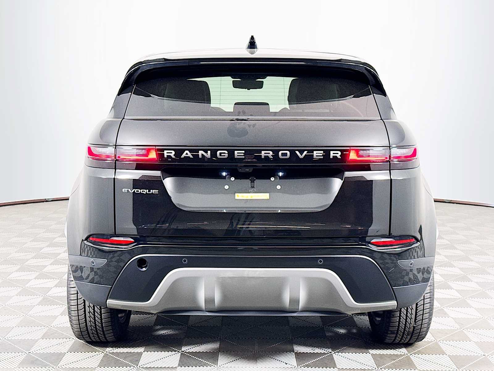 Used 2026 Land Rover Range Rover Evoque S AWD/4WD image 6