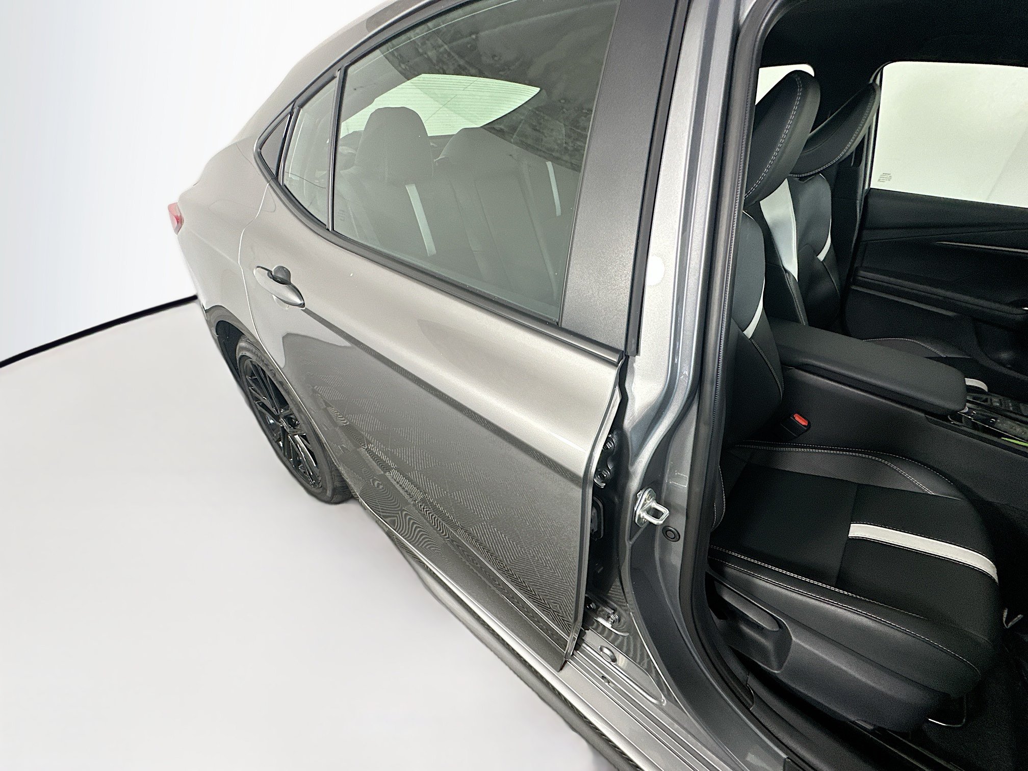 Used 2026 Toyota Camry SE w/ Convenience Package FWD image 28