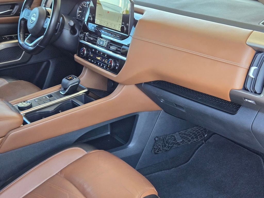 Used 2022 Nissan Pathfinder Platinum w/ Cargo Package image 26