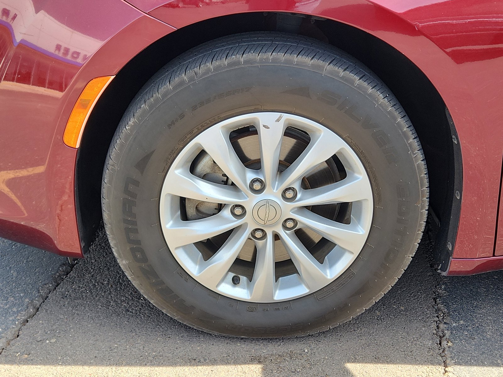 Used 2018 Chrysler Pacifica Touring-L FWD image 7