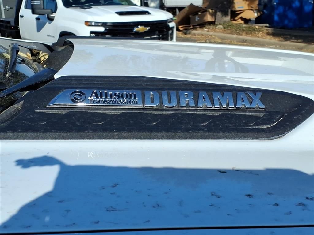 New 2026 Chevrolet Silverado 3500 LT image 10