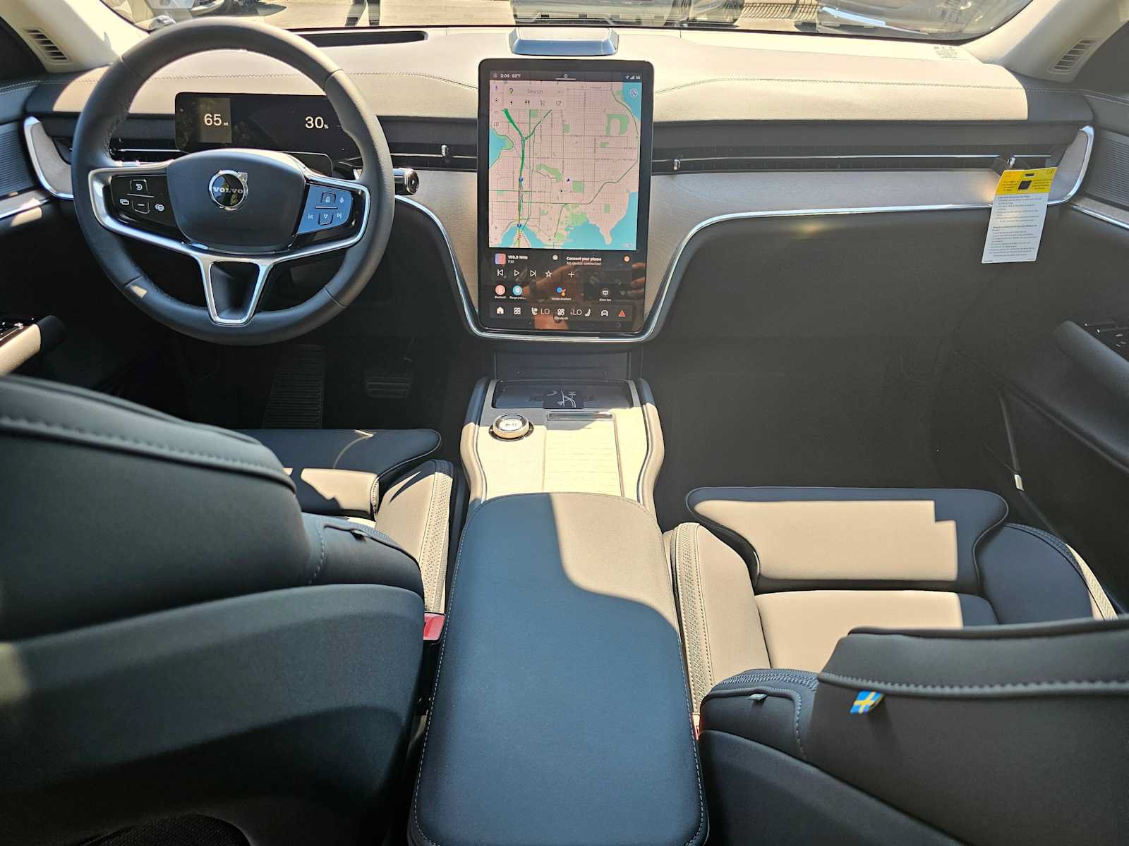 New 2025 Volvo EX90 Plus AWD/4WD image 17