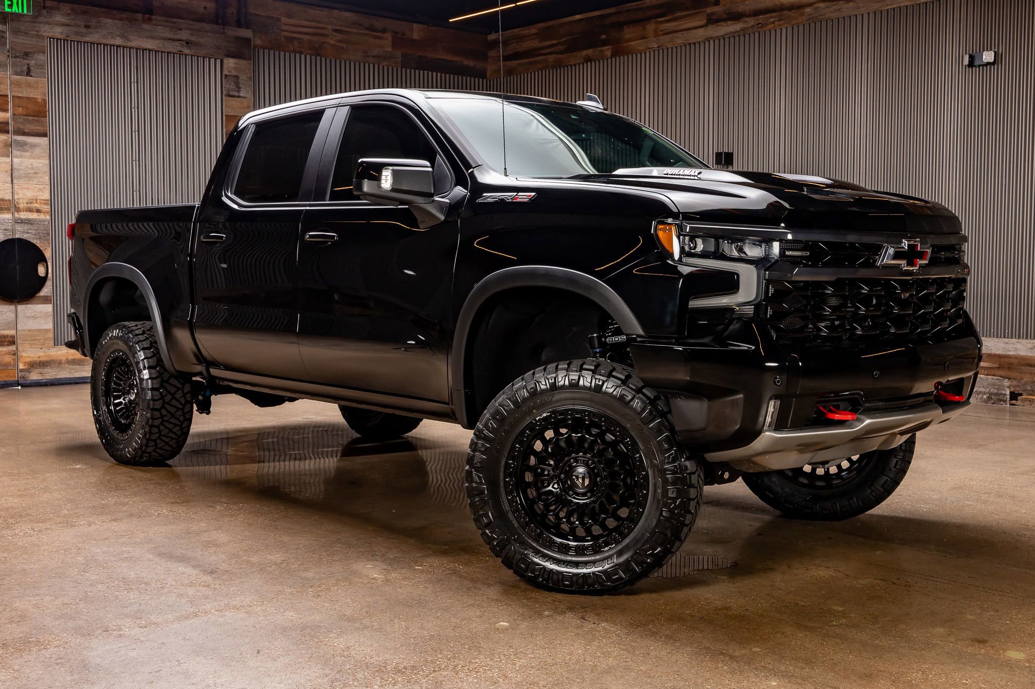 Used 2025 Chevrolet Silverado 1500 ZR2