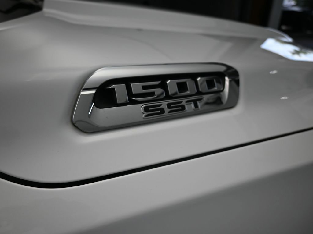Used 2025 RAM 1500 Laramie image 48