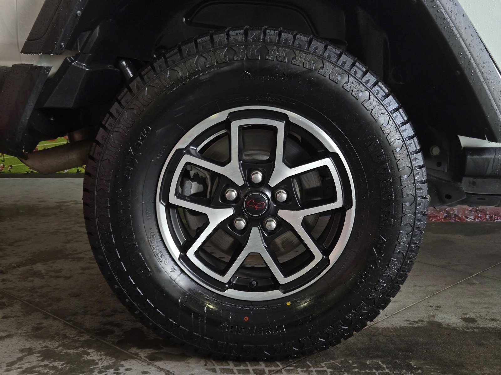 Used 2024 Jeep Wrangler Unlimited Rubicon image 5