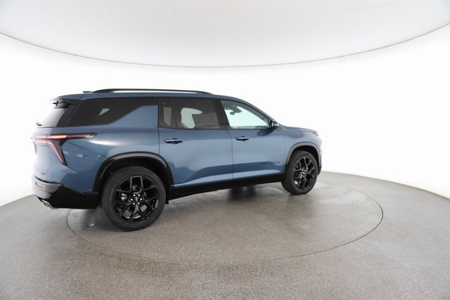 Used 2025 Chevrolet Traverse RS image 19