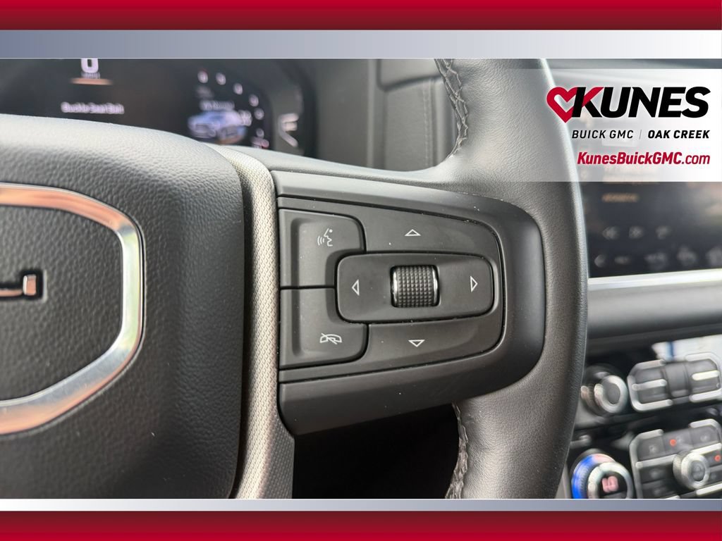 Used 2023 GMC Yukon Denali AWD/4WD image 18