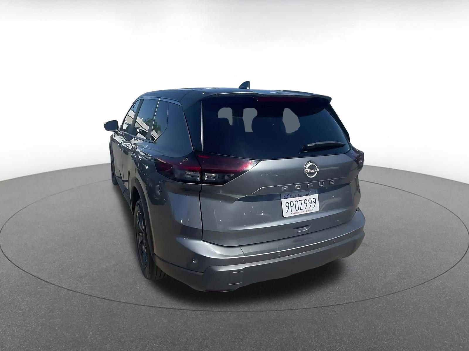 Used 2025 Nissan Rogue SV image 11