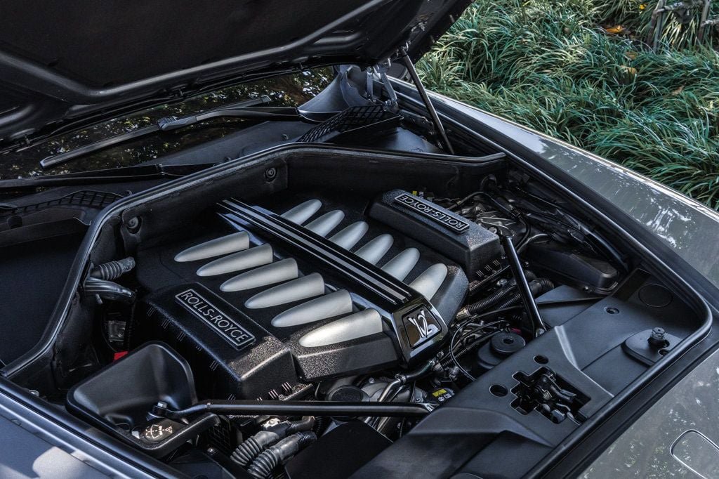 Used 2019 Rolls-Royce Dawn RWD image 29