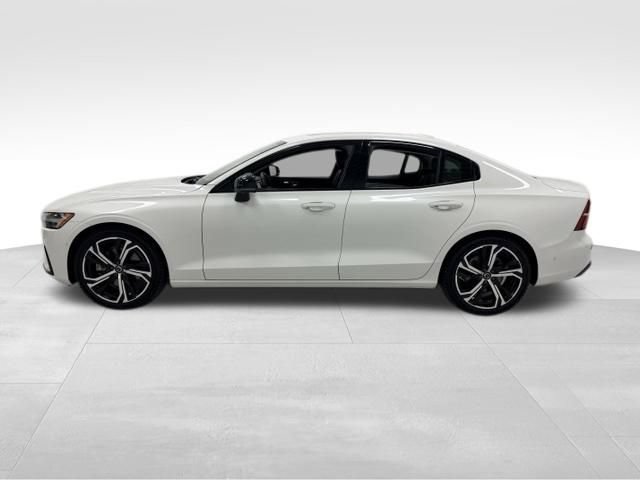 Used 2024 Volvo S60 B5 Ultimate AWD/4WD image 3