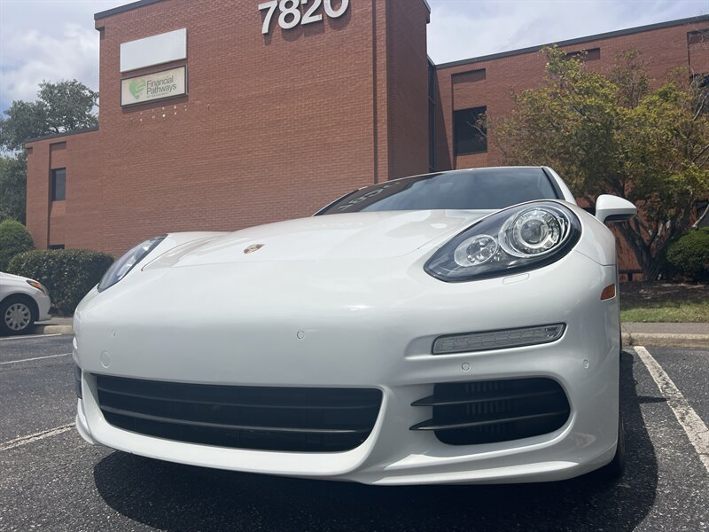 Used 2015 Porsche Panamera image 2