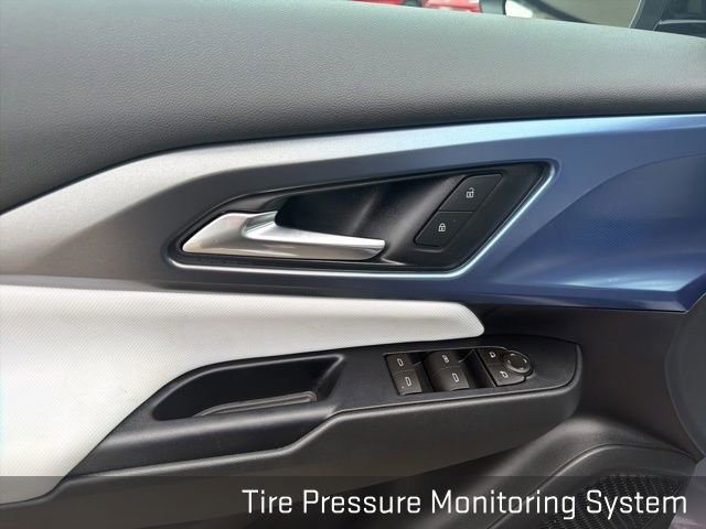 Used 2026 Chevrolet Equinox EV LT w/ LPO, Blackout Package image 28