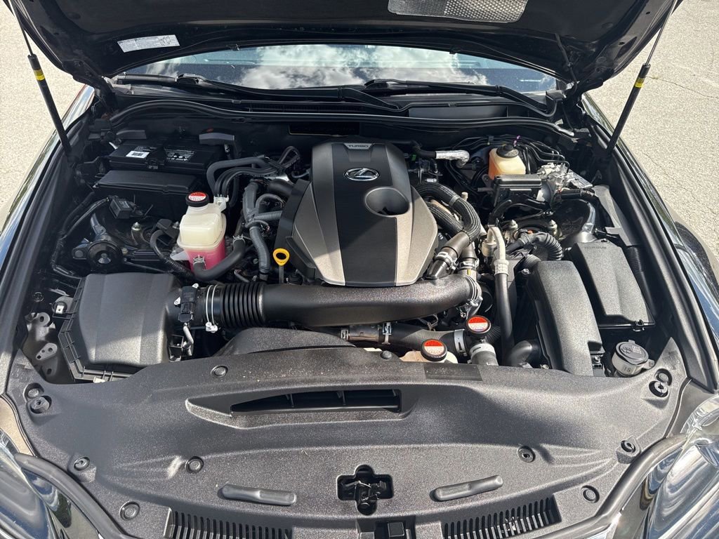 Used 2016 Lexus IS 200t w/ F Sport Package RWD image 34