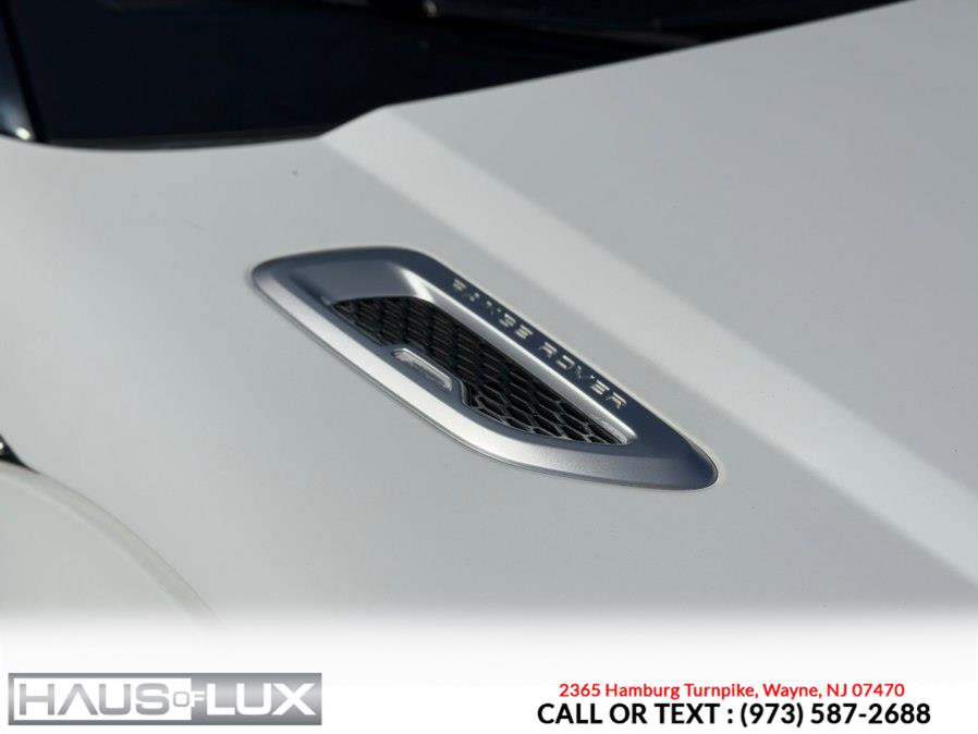 Used 2018 Land Rover Range Rover Evoque Autobiography image 10