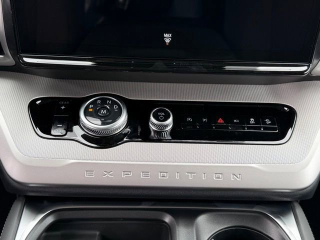 New 2026 Ford Expedition Active AWD/4WD image 19