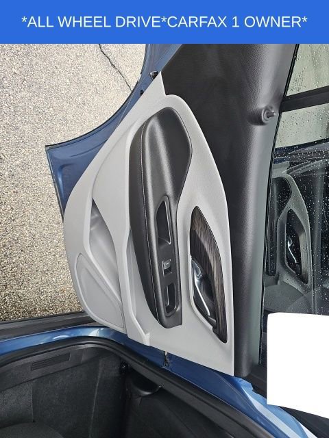 Used 2024 GMC Terrain SLE w/ Driver Convenience Package image 30