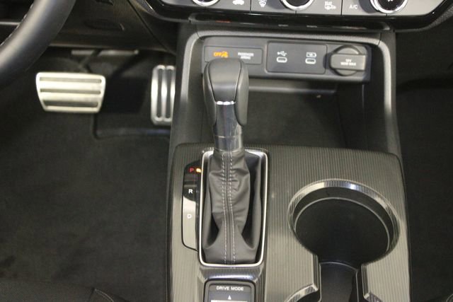 Used 2025 Honda Civic Sport image 32