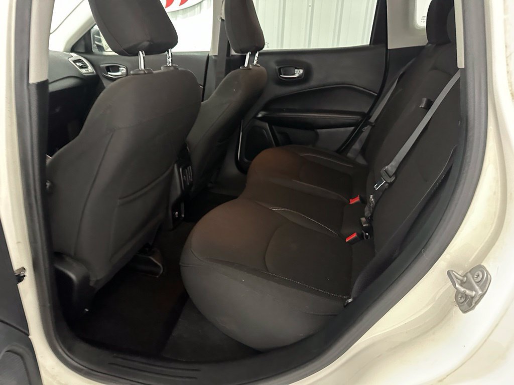 Used 2021 Jeep Compass Sport AWD/4WD image 12