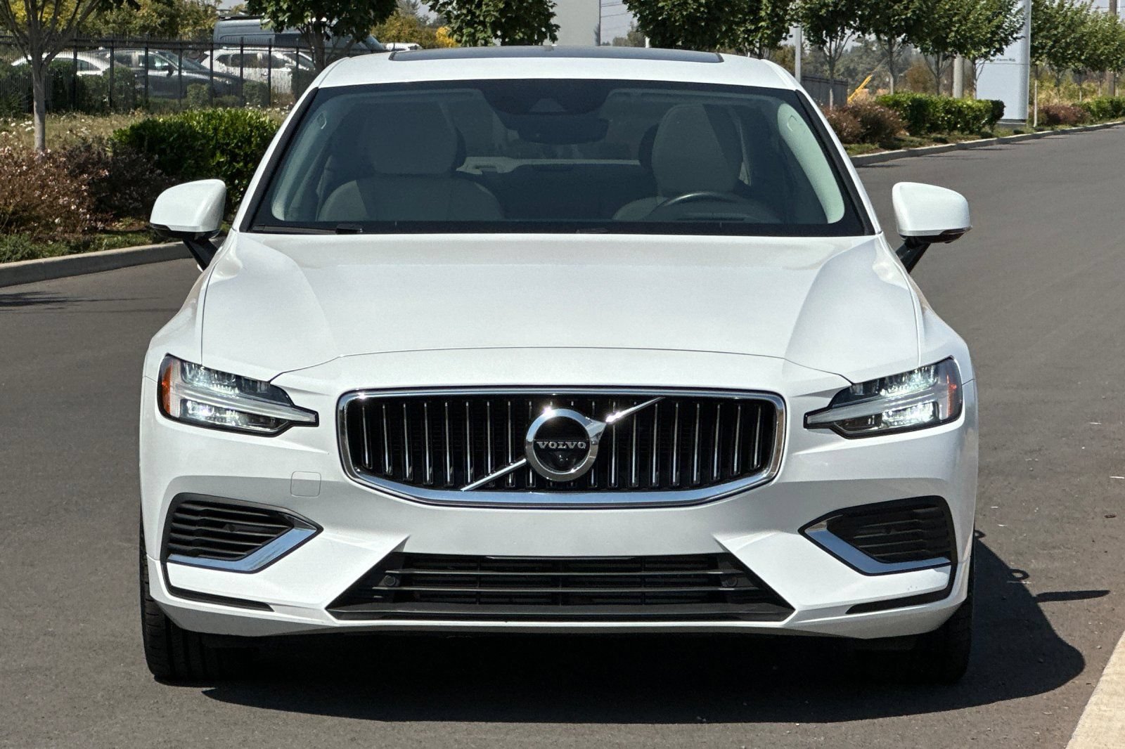 Used 2021 Volvo S60 T8 Inscription w/ Climate Package AWD/4WD image 8