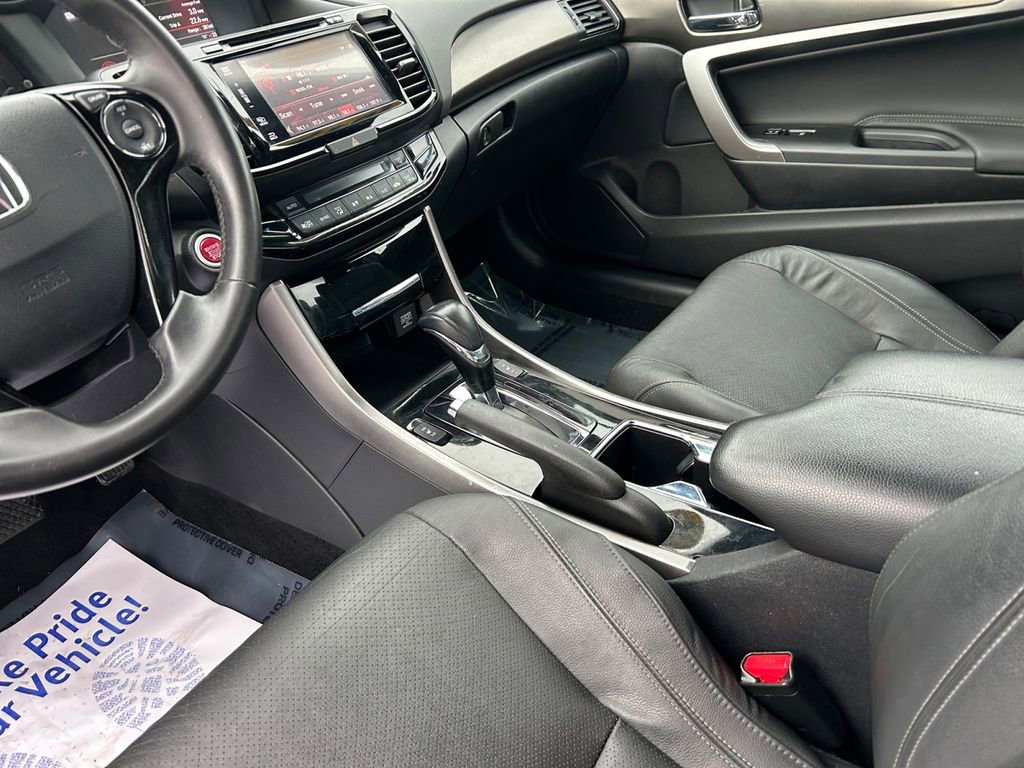 Used 2017 Honda Accord EX-L image 10