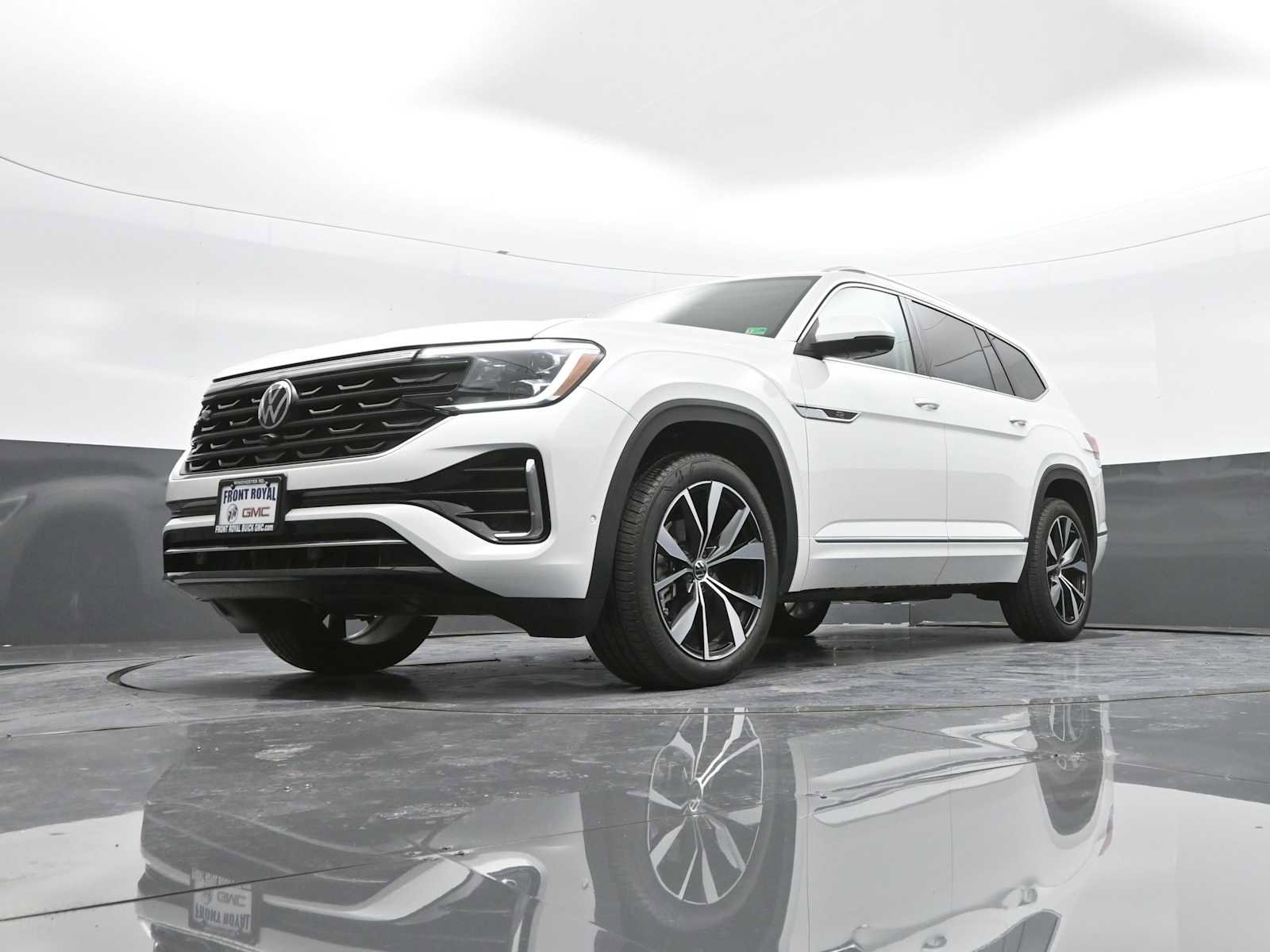 Used 2025 Volkswagen Atlas SEL Premium R-Line image 39