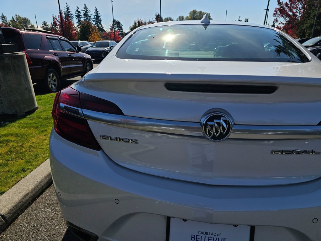 Used 2017 Buick Regal GS w/ Driver Confidence Package #2 AWD/4WD image 16
