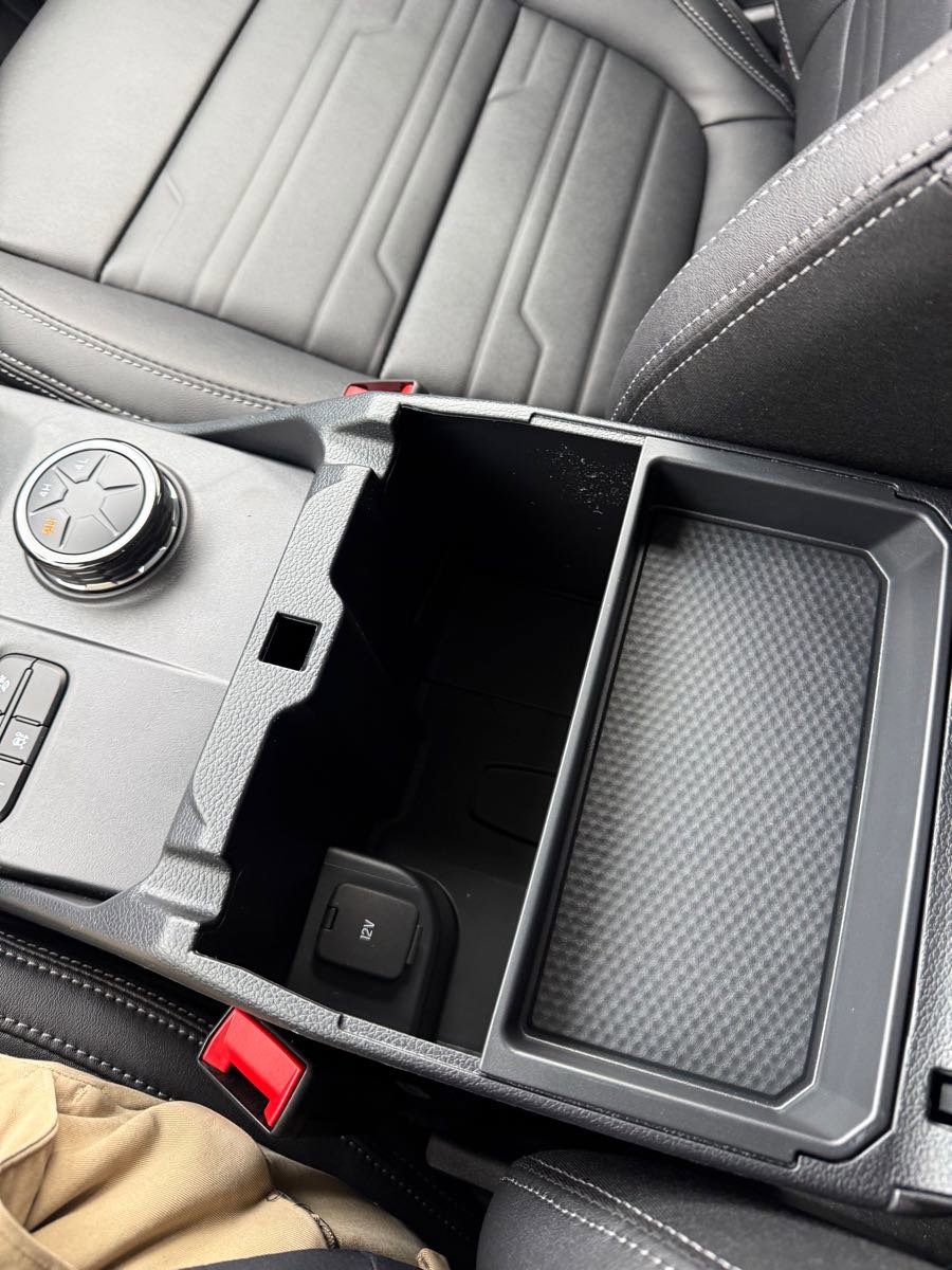 New 2025 Ford Ranger Lariat w/ Chrome Accent Package image 32