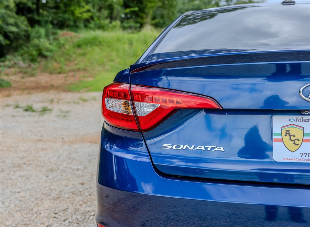 Used 2015 Hyundai Sonata Limited FWD image 10