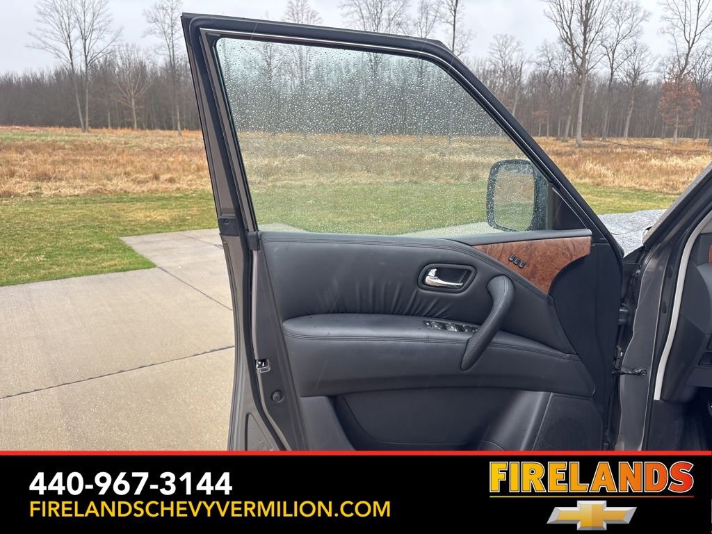 Used 2024 Nissan Armada SL image 10