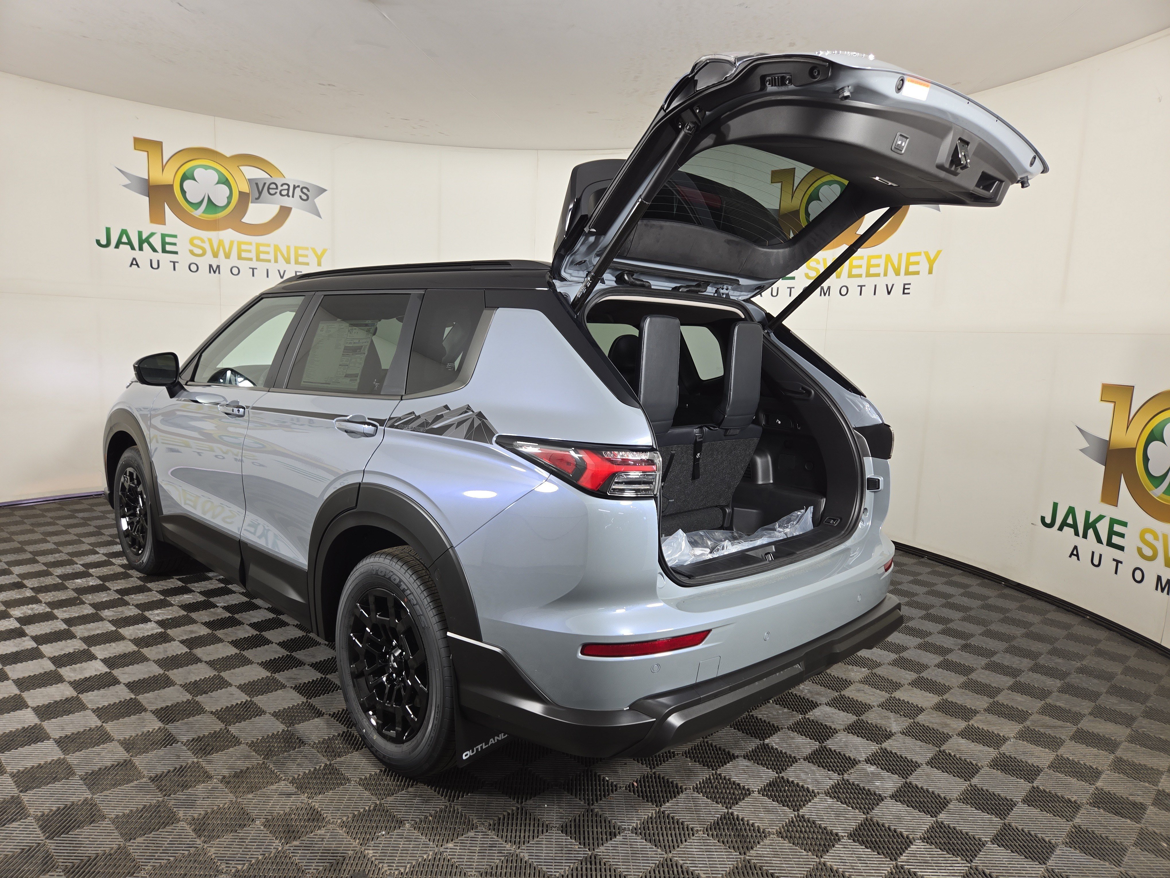 New 2026 Mitsubishi Outlander AWD image 31