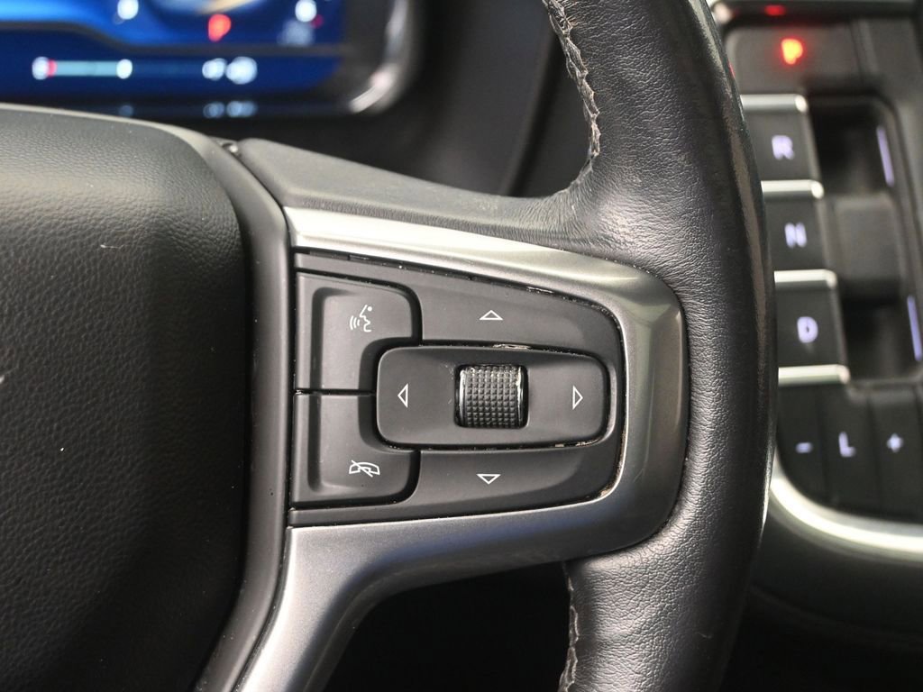 Used 2022 Chevrolet Tahoe Z71 w/ Luxury Package image 12