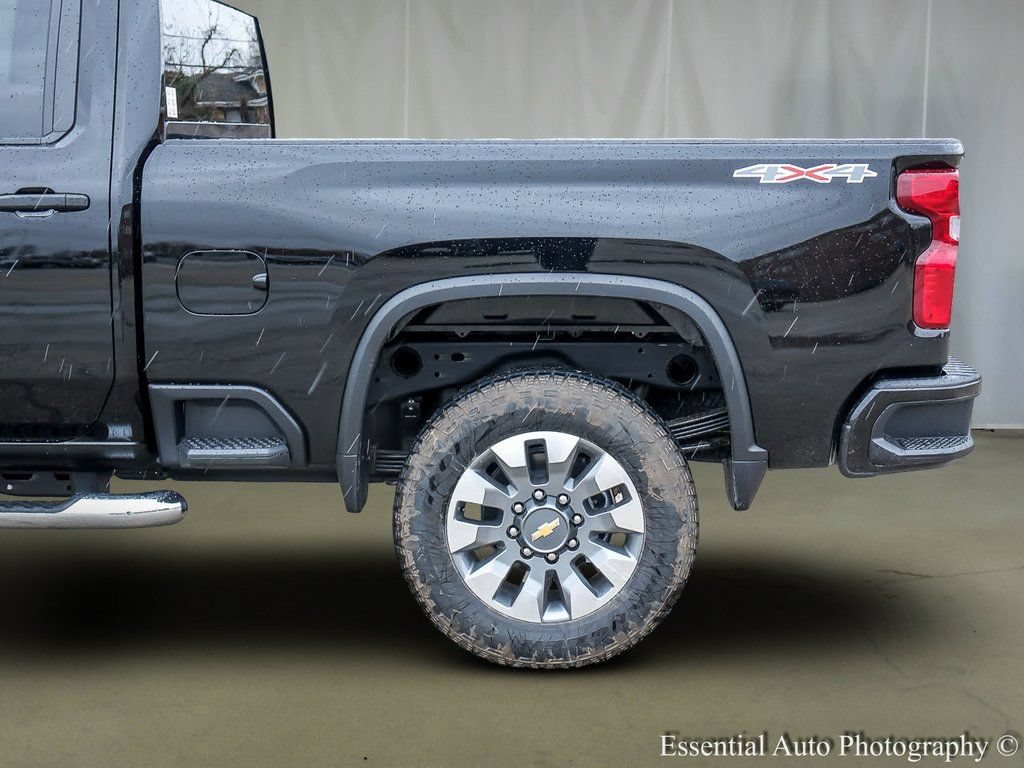 New 2026 Chevrolet Silverado 2500 Custom w/ Custom Value Package AWD/4WD image 9