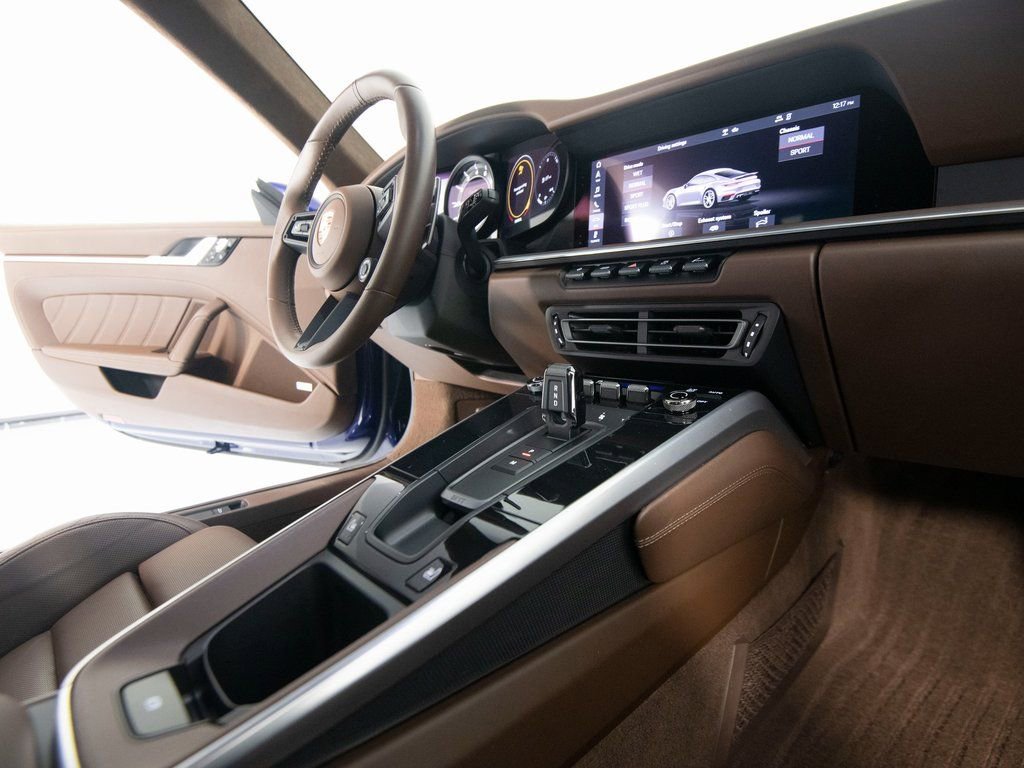 Certified 2021 Porsche 911 Turbo S image 27