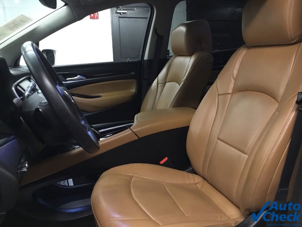 Used 2018 Buick Enclave Essence image 26