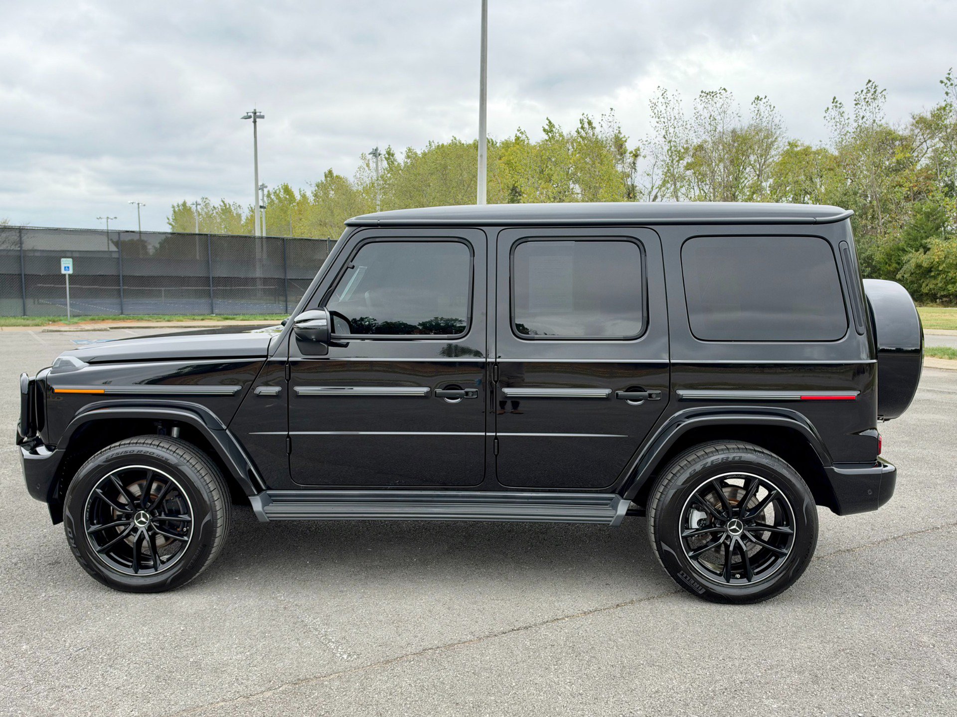 Used 2025 Mercedes-Benz G 550 image 8