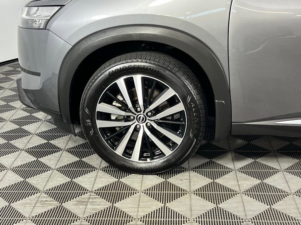 Used 2024 Nissan Pathfinder Platinum w/ Cargo Package image 8