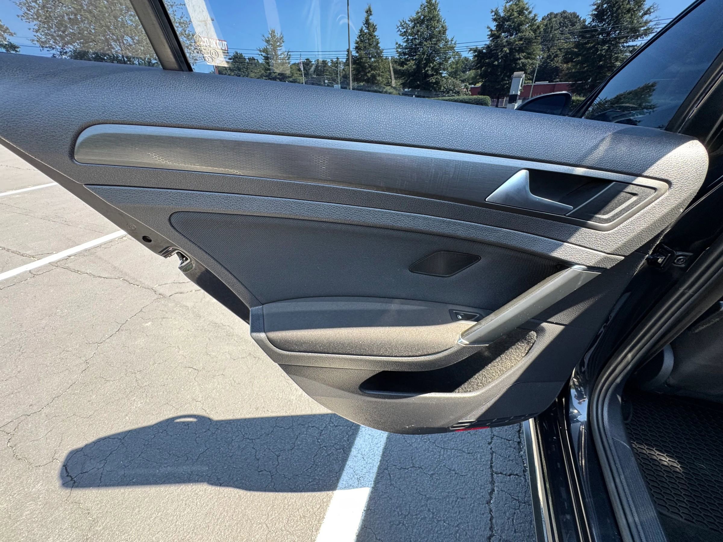 Used 2021 Volkswagen GTI SE image 14