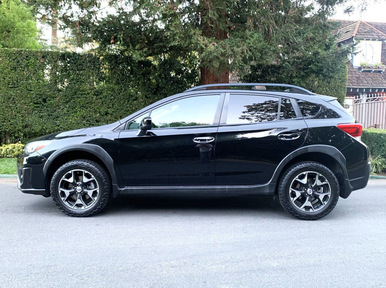 Used 2018 Subaru Crosstrek 2.0i Premium image 4