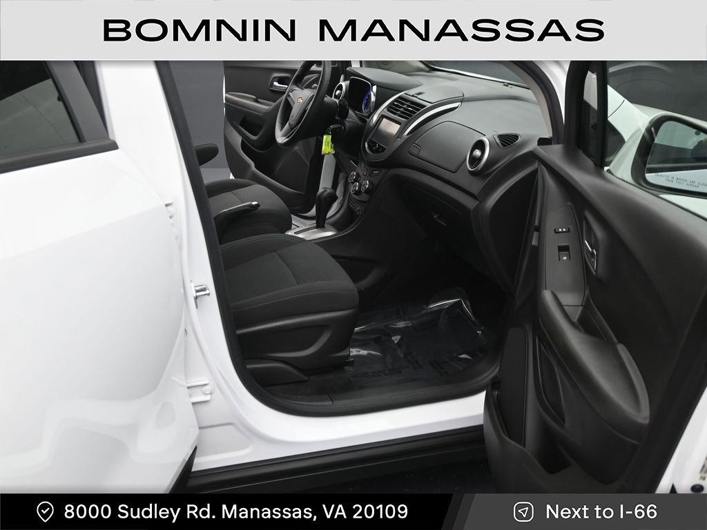 Used 2016 Chevrolet Trax LS image 16