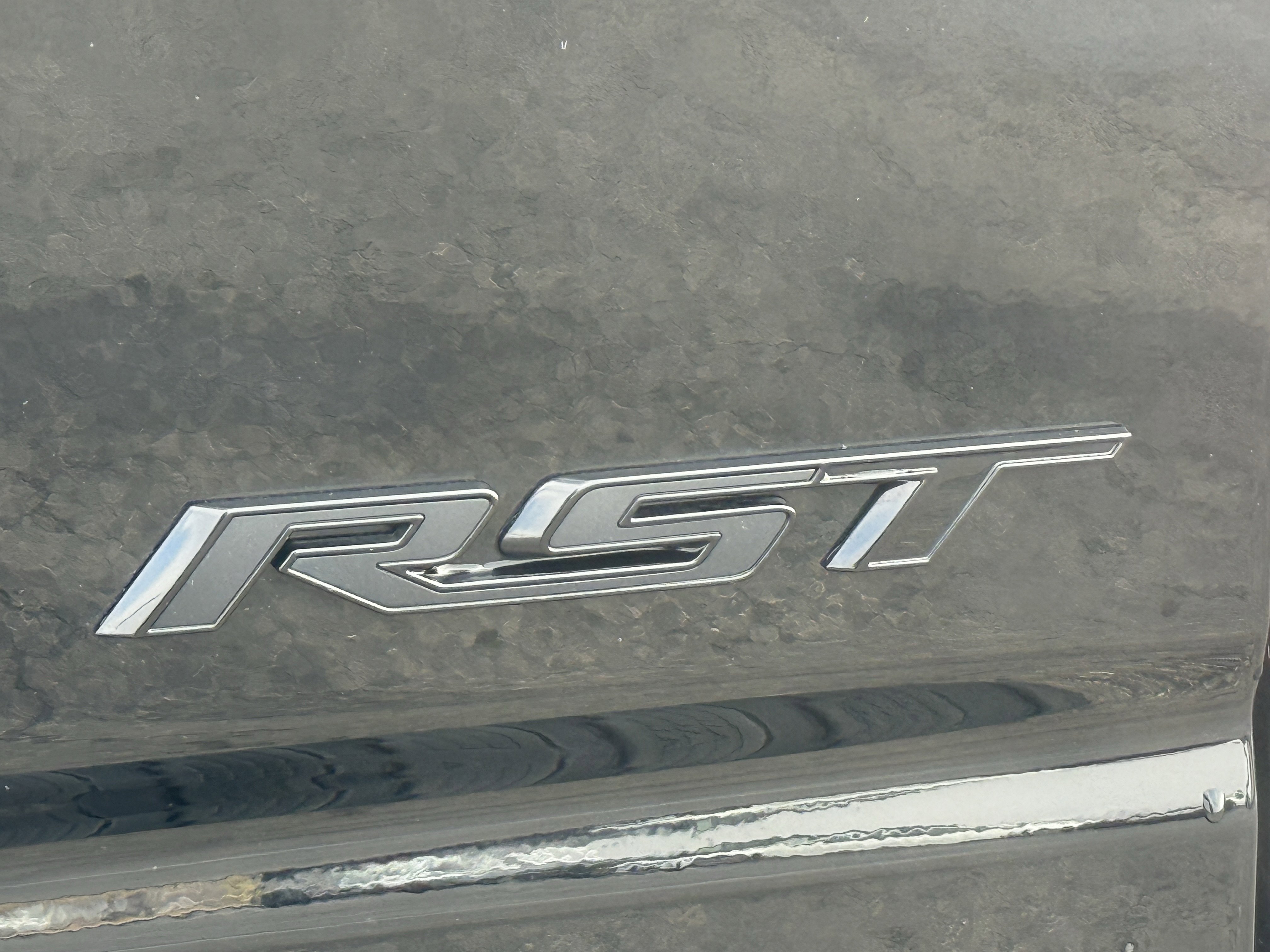 Used 2023 Chevrolet Silverado 1500 RST w/ Redline Edition image 10