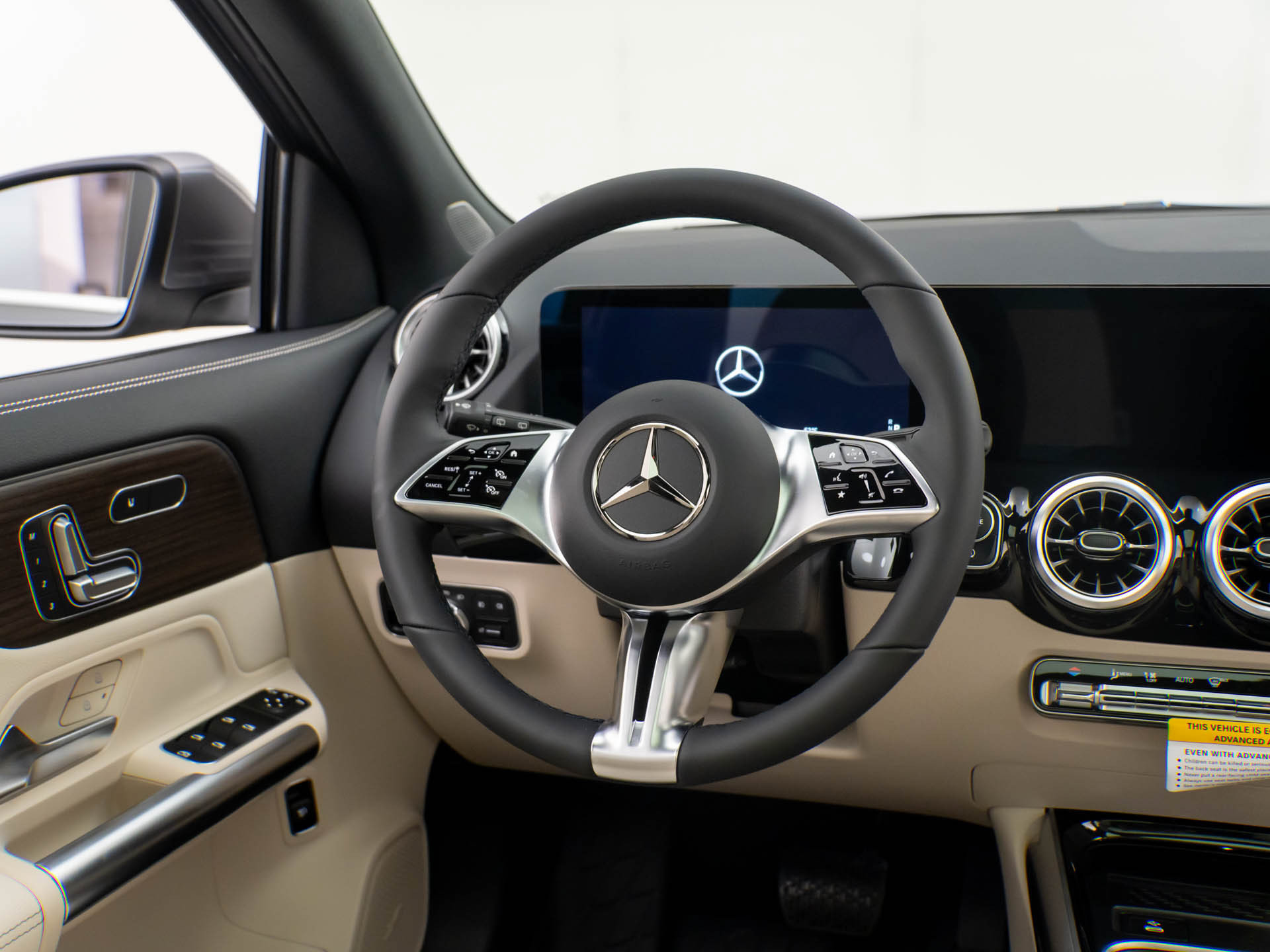 New 2026 Mercedes-Benz GLA 250 4MATIC image 11