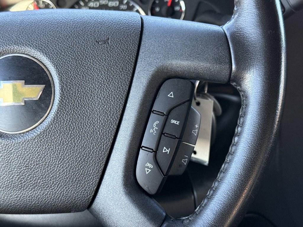 Used 2022 Chevrolet Express 3500 w/ Power Convenience Package RWD image 8