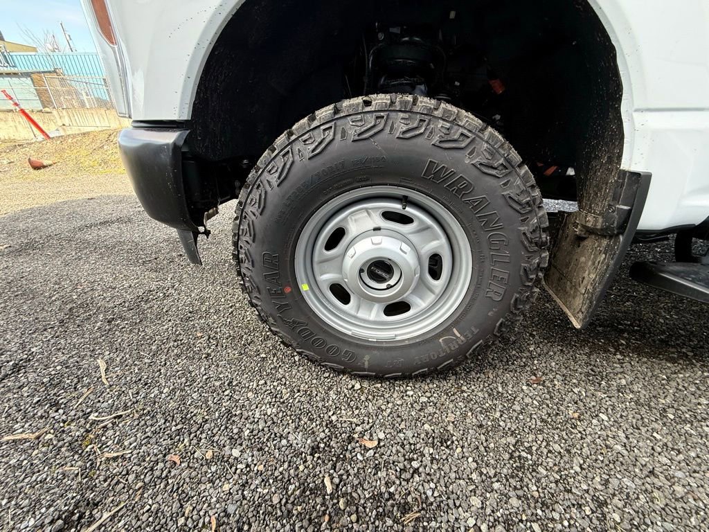 New 2026 Ford F350 XL w/ XL Off-Road Package image 9