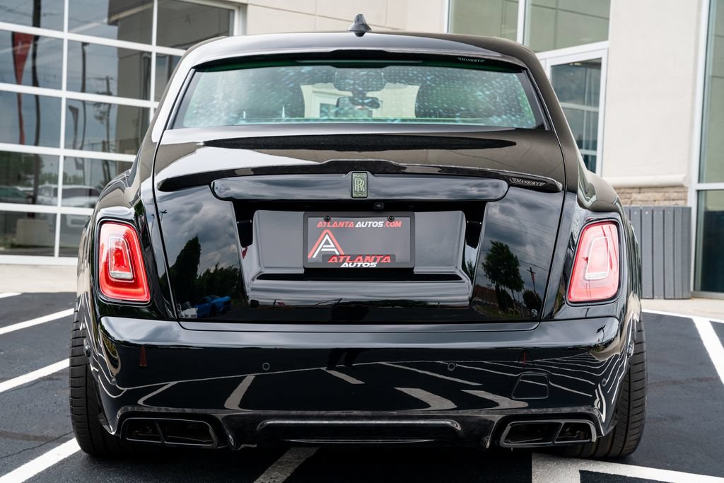 Used 2023 Rolls-Royce Phantom Sedan w/ The Phantom Package RWD image 18