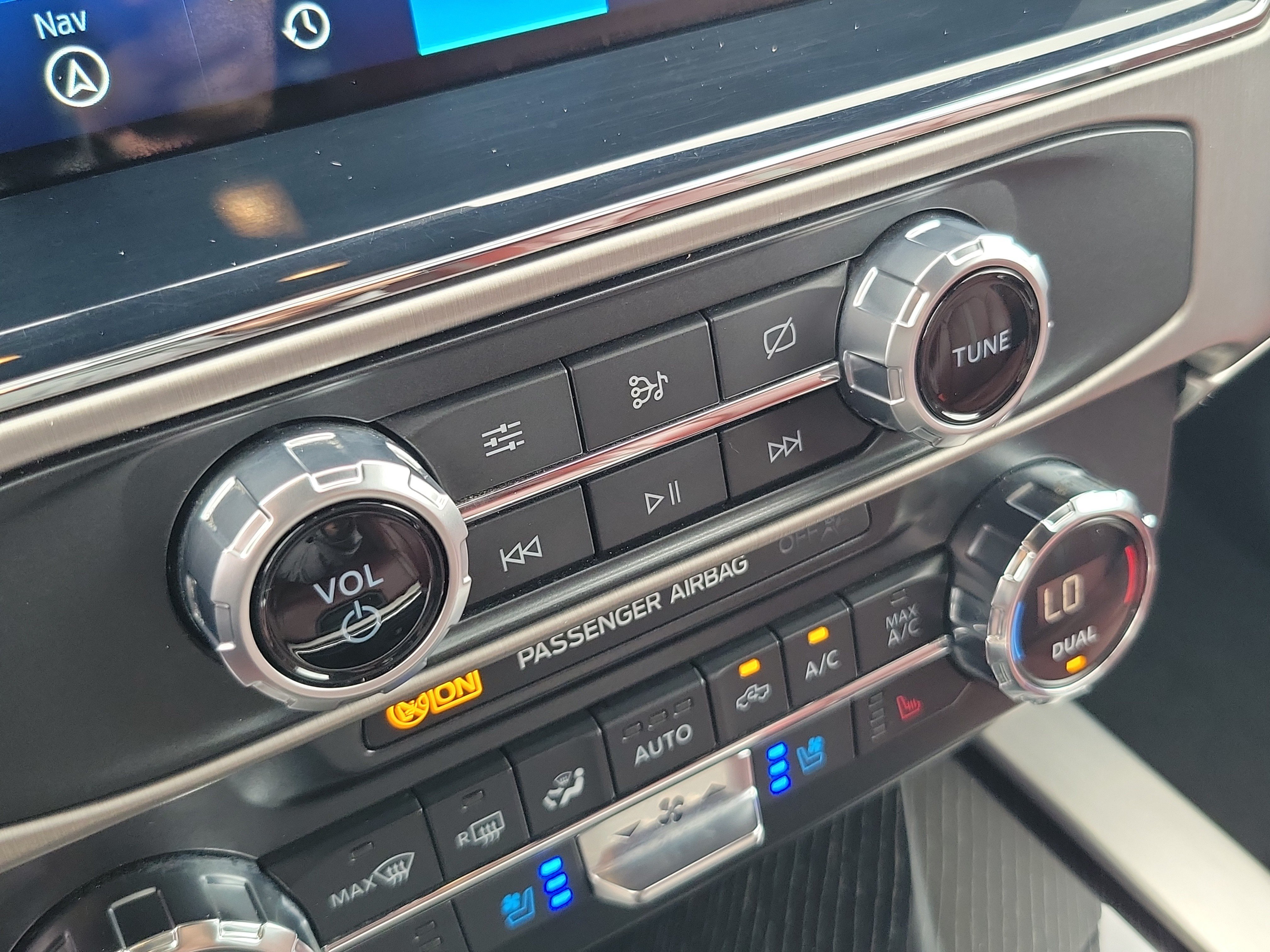Used 2022 Ford F350 Platinum AWD/4WD image 23
