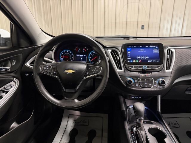 Used 2023 Chevrolet Malibu LT FWD image 30