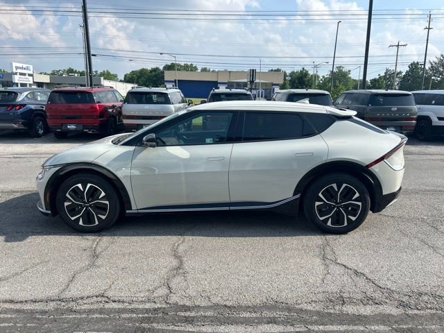 Used 2024 Kia EV6 Wind AWD/4WD image 2